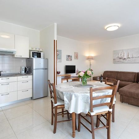 Apartments Dujmovic Ivo 2 Башка Екстер'єр фото