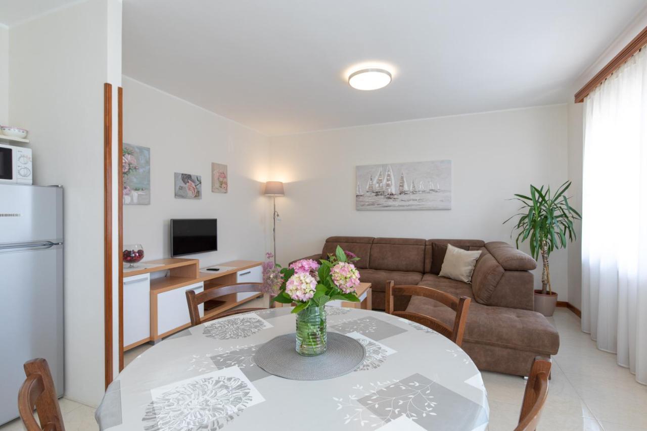 Apartments Dujmovic Ivo 2 Башка Екстер'єр фото