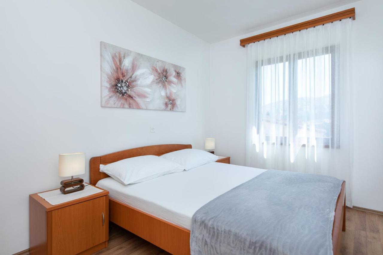 Apartments Dujmovic Ivo 2 Башка Екстер'єр фото