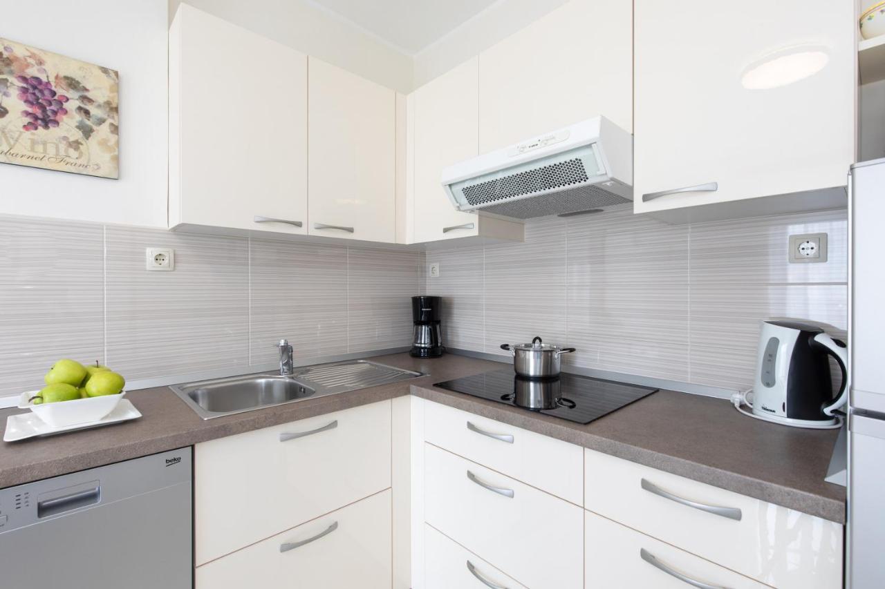 Apartments Dujmovic Ivo 2 Башка Екстер'єр фото
