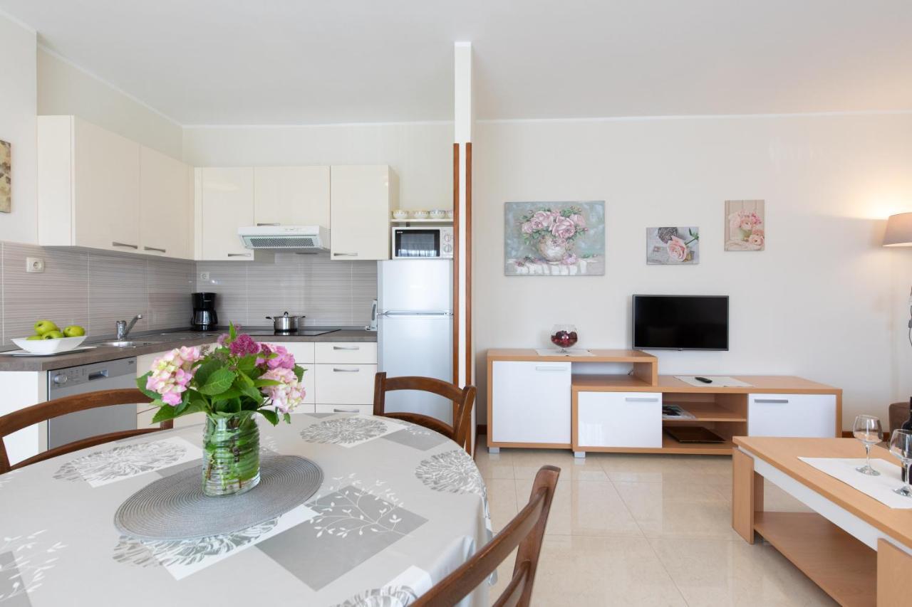 Apartments Dujmovic Ivo 2 Башка Екстер'єр фото