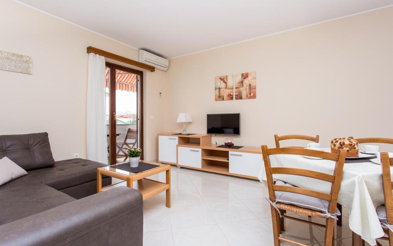 Apartments Dujmovic Ivo 2 Башка Екстер'єр фото